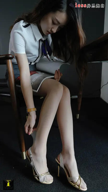 [IESS异思趣向] 普惠集 154小捷-桌下乾坤 15